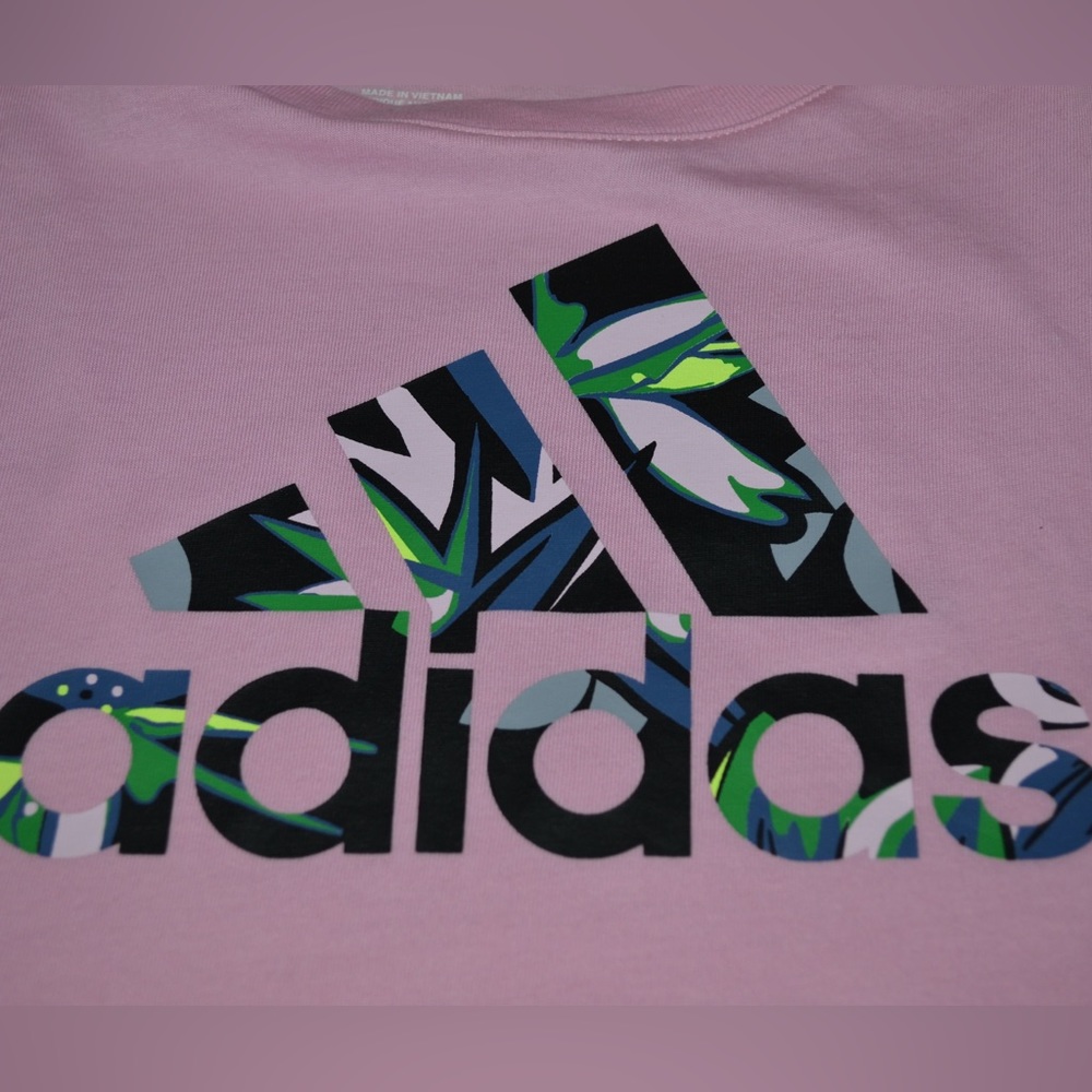 Youth girls Adidas shirts and shorts set, size S 7/8 - Picture 9 of 16